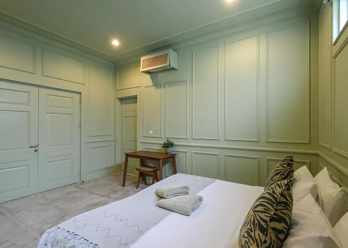 No Rush Villa